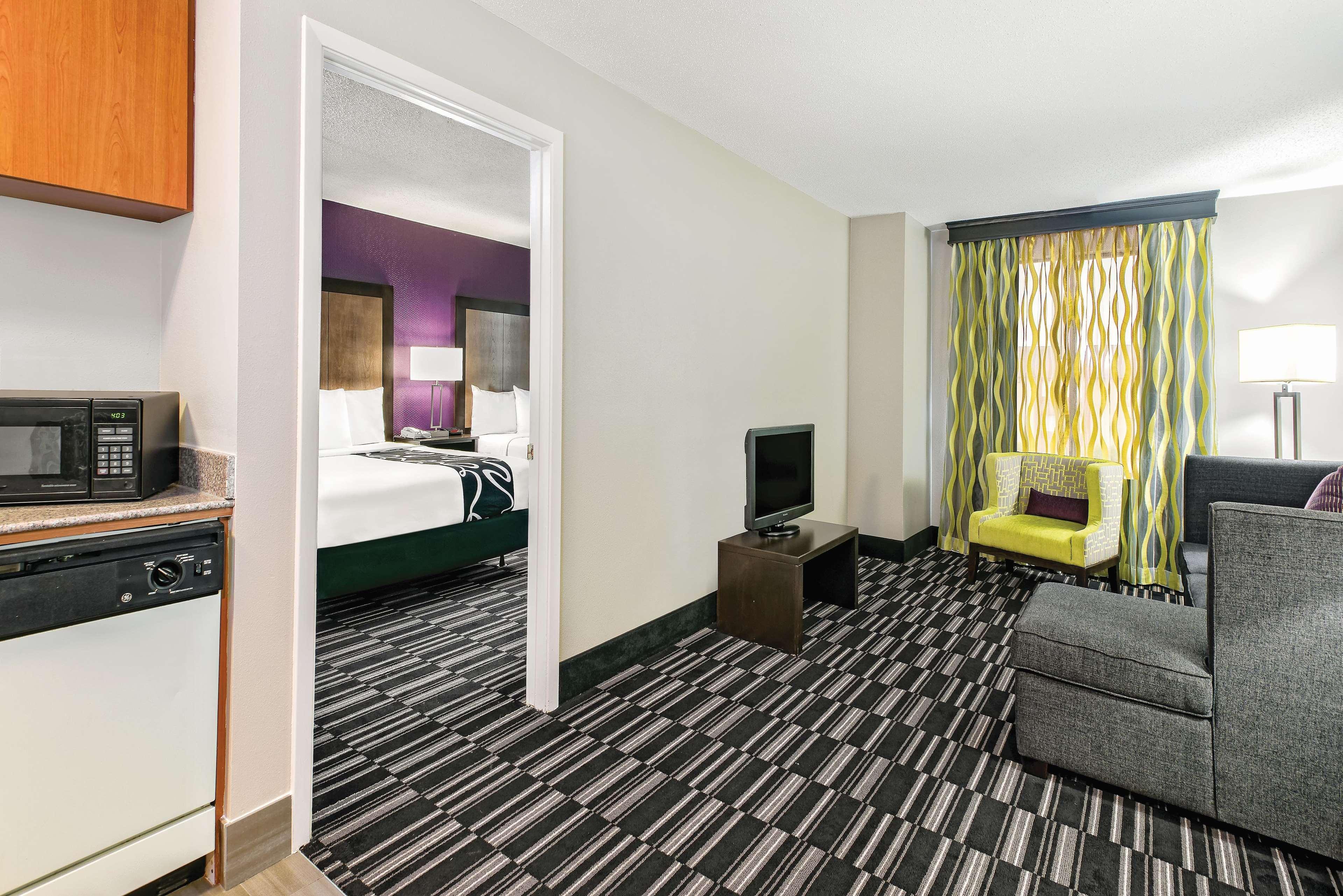 La Quinta Inn & Suites By Wyndham The Woodlands Spring Exteriér fotografie